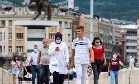 Rritja e infektimeve: Maqedonia e Veriut miraton masat e reja kufizuese
